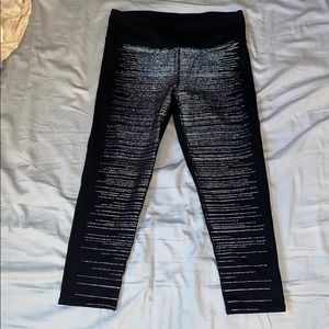 women’s athletic leggings